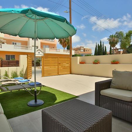 Star House Villa Pafos Oda fotoğraf